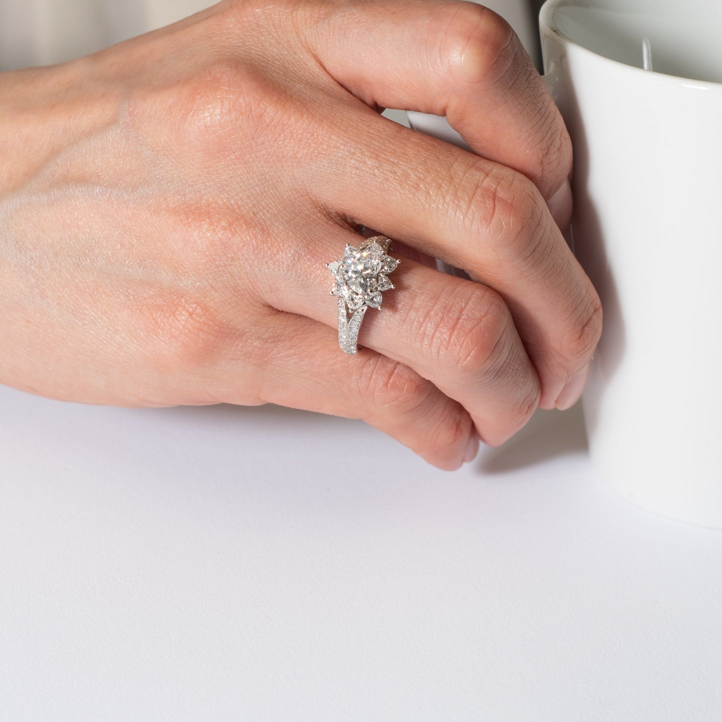 1ct ハートシェイプダイヤモンド取り巻きプラチナリング(1.01ct D VS1 1.01/1.03 GIA)