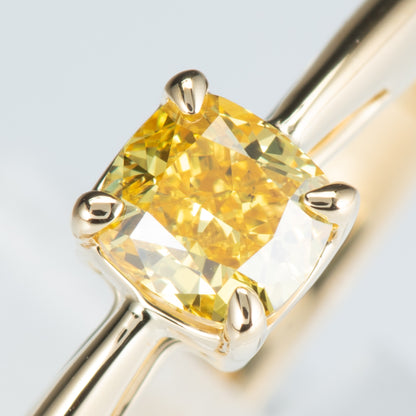 0.50ct ジミーイエローダイヤモンド ファンシービビッドイエローダイヤモンドリング 0.50ct SI1 GIA Zimmi yellow Fancy vivid yellow diamonds