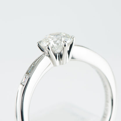 0.63ct G VVS2 Very Good エンゲージリング ラウンドカット ダイヤモンド プラチナリング  (D: 0.63/0.14ct) Pt900 GIA