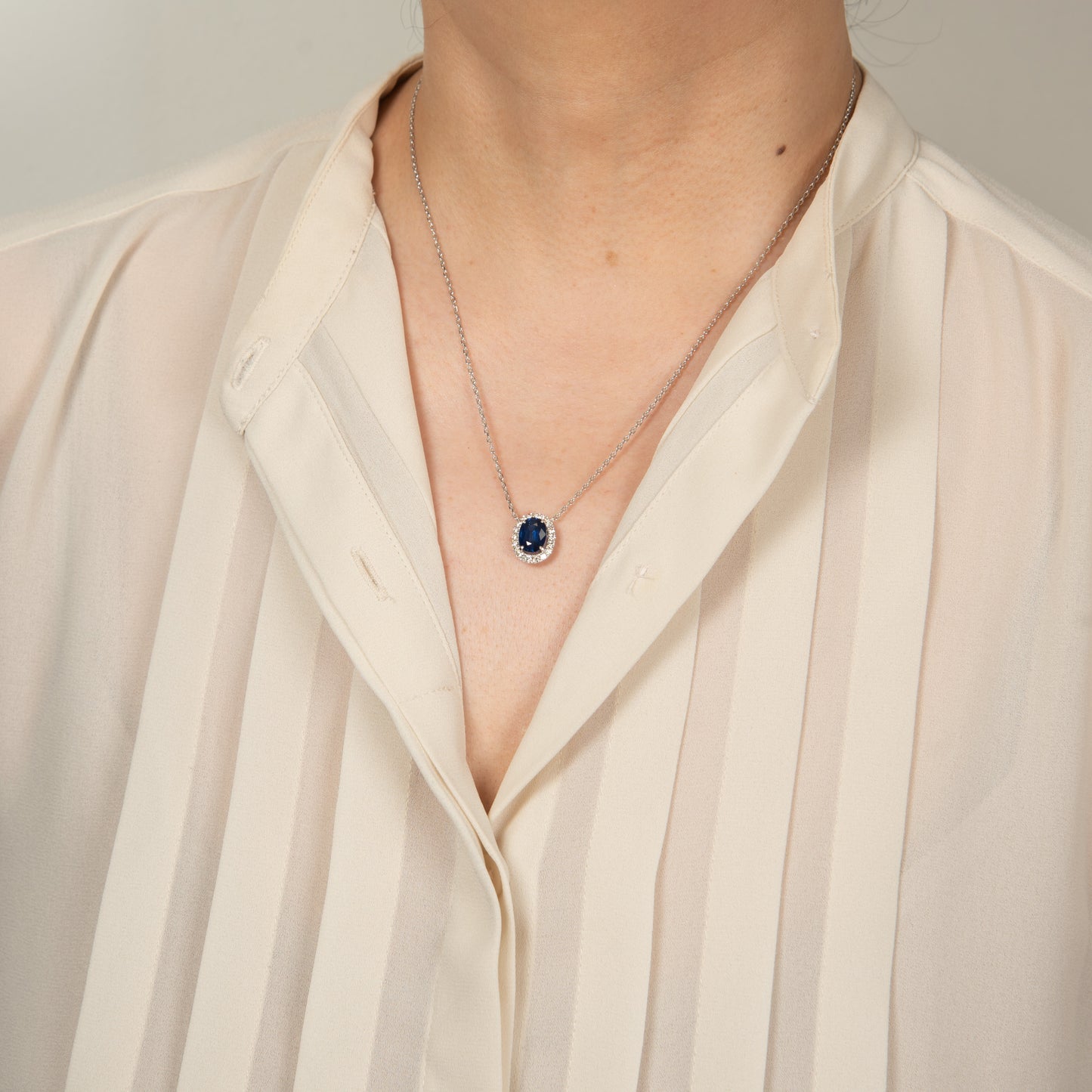 2ct サファイアペンダント(E:2.24ct D:0.37ct Pt900/850)