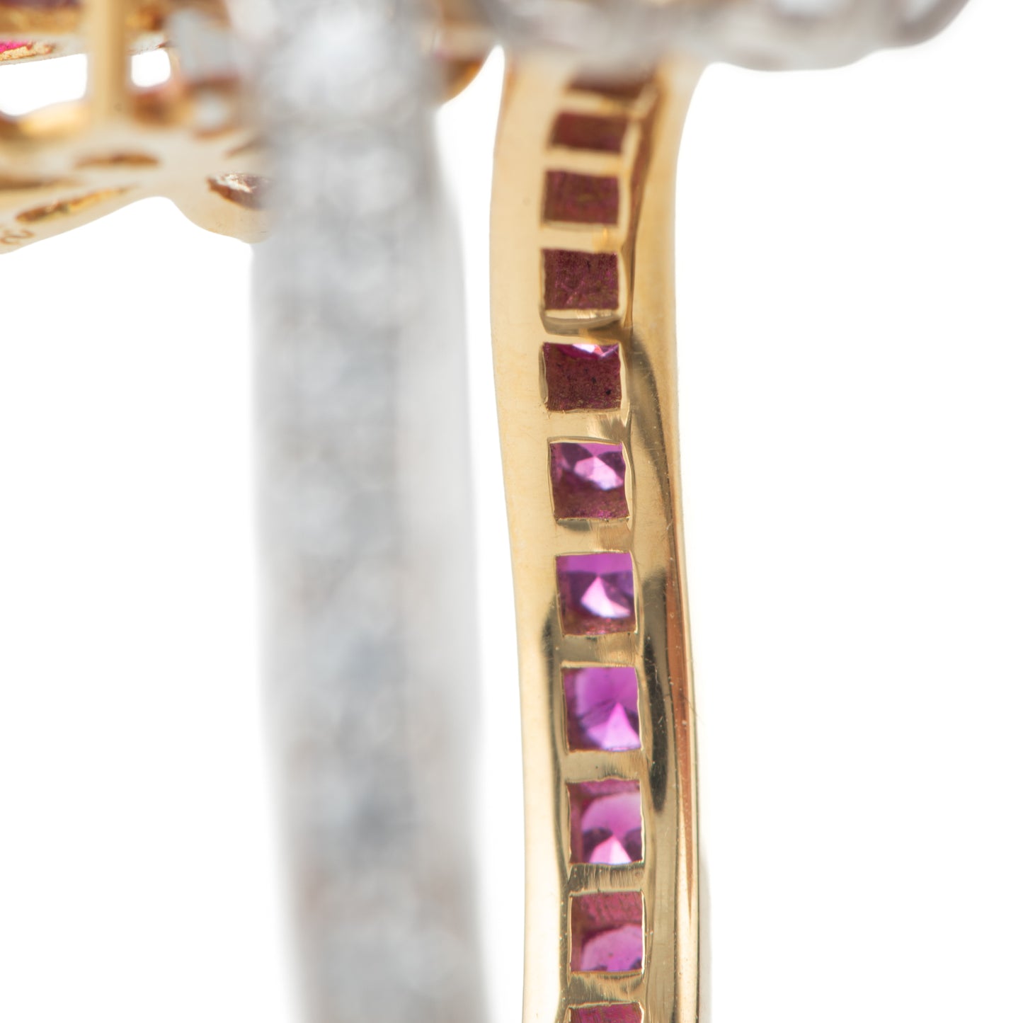 ルビープラチナイエローゴールドリングPt900/K18YG R:2.19ct D:1.09ct