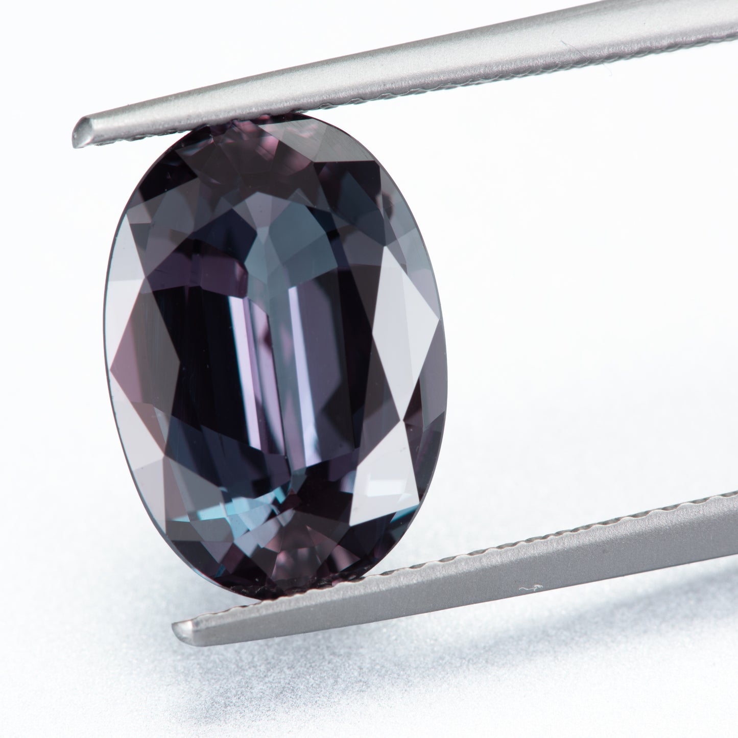 5.92ct アレキサンドライト オーバルシェイプ ルース, スリランカ産 GIAレポート付き