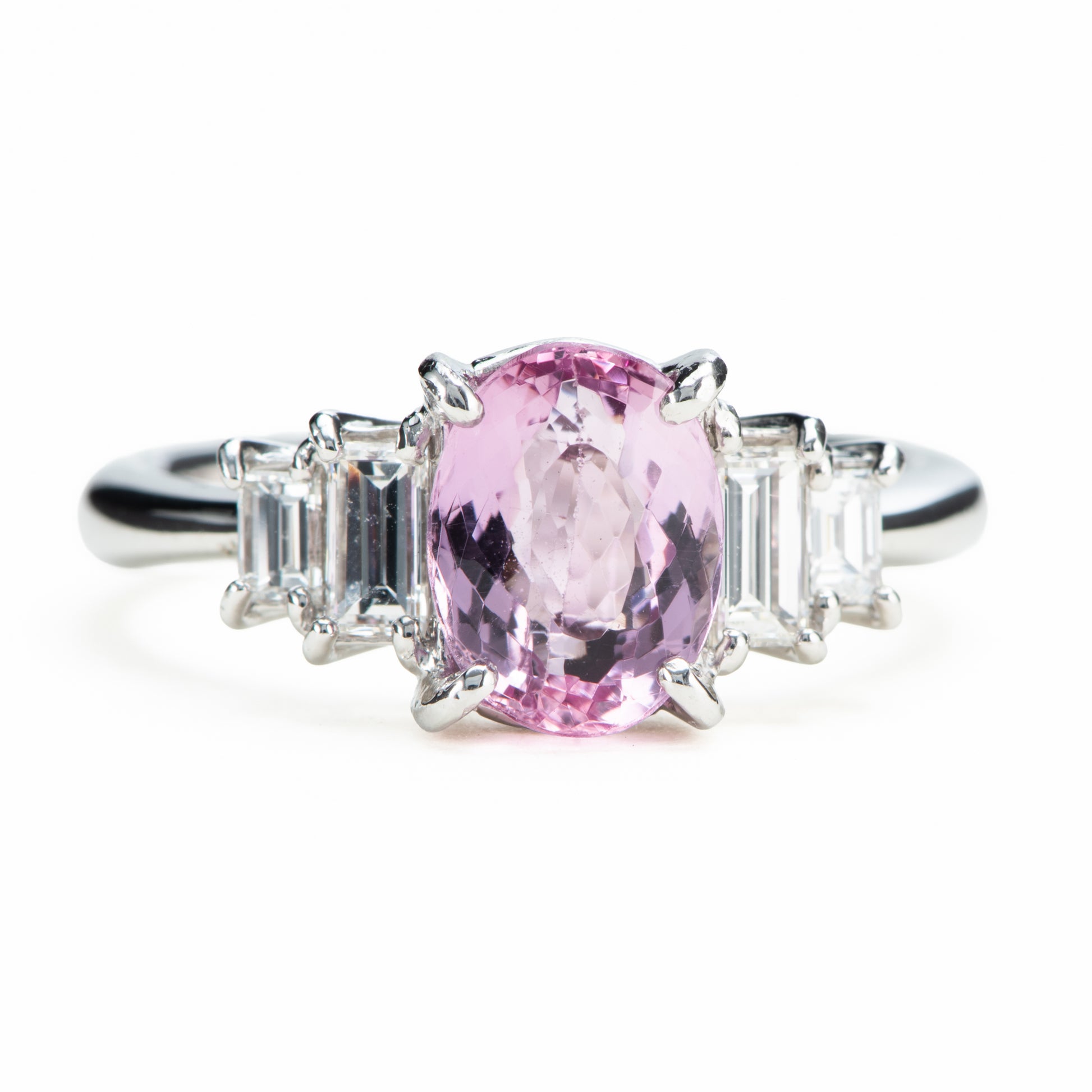 ピンクトパーズ　プラチナ製ピンクトパーズとダイヤモンドのリング