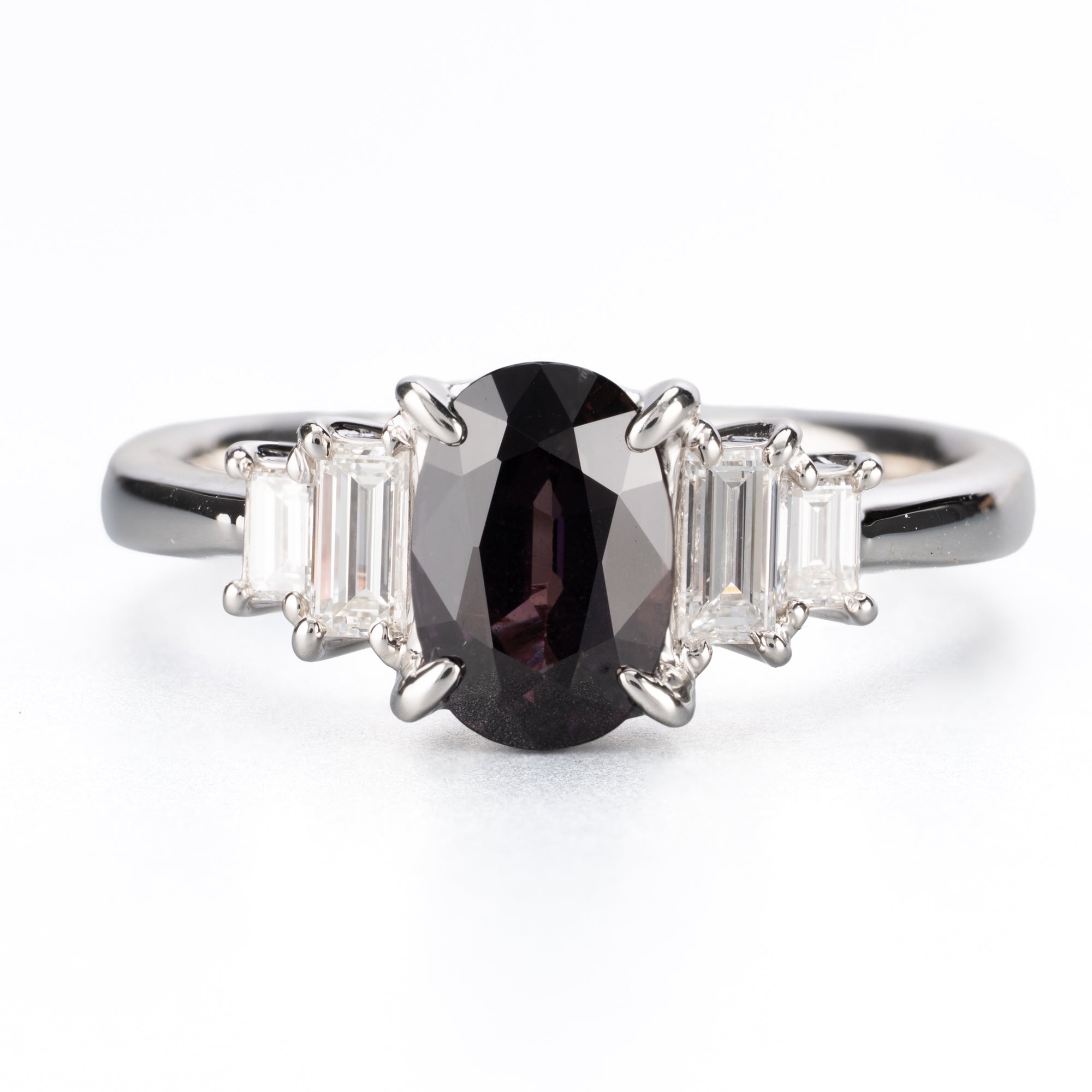 Pt900 タンザニア産 非加熱ブラウニッシュパープルサファイア 1.63ct