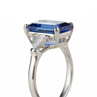 スリーストーン タンザナイトxダイヤモンド プラチナ製リング Ta: 4.89 ct D: 0.42ct Pt900