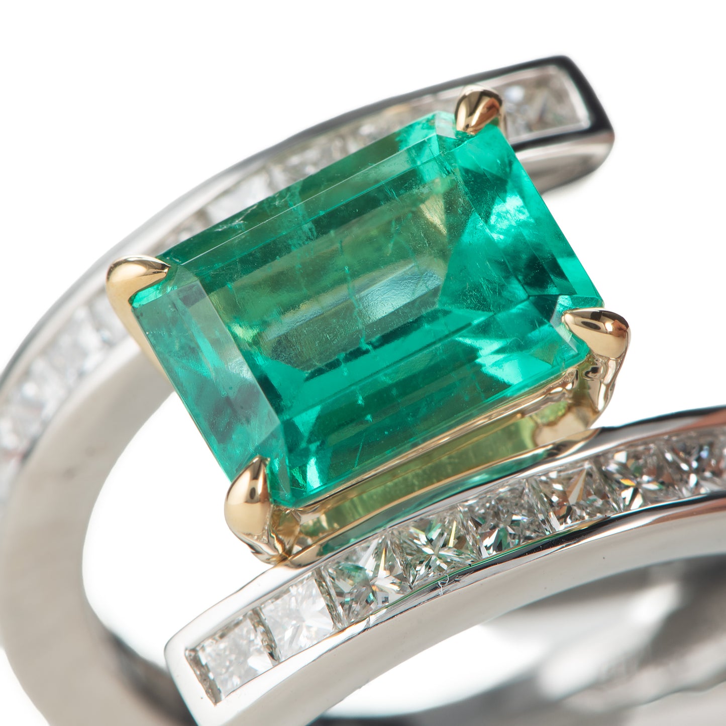 2.61ct コロンビア産エメラルドxダイヤモンド プラチナ製リング E:2.61ct D:1.10ct Pt950/K18YG GIA