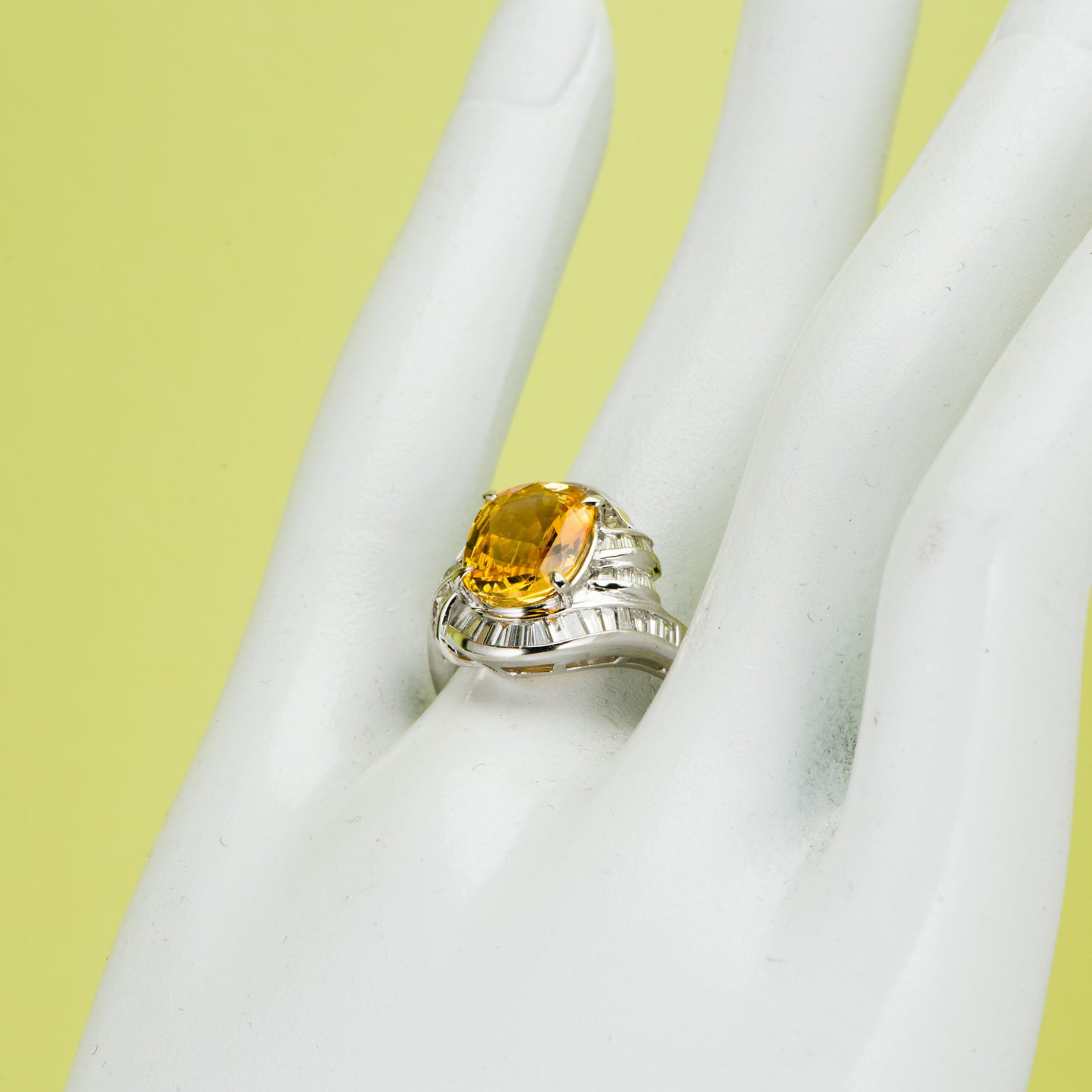 イエローサファイアxダイヤモンド　プラチナ製リング YS: 4.07ct D: 0.86ct Pt900