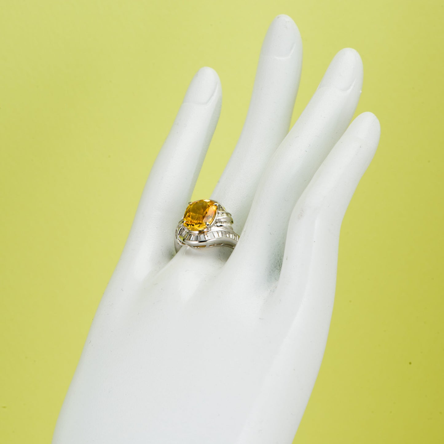 イエローサファイアxダイヤモンド　プラチナ製リング YS: 4.07ct D: 0.86ct Pt900