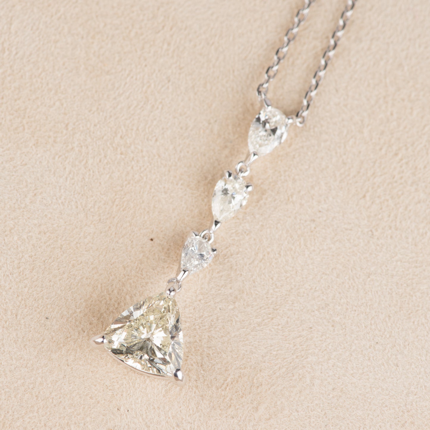 2.48ct VLYカラー SI2 ダイヤモンドペンダント　プラチナ900/850製