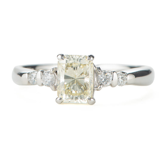 ライトイエローダイヤモンドダイヤモンド プラチナリング D: 1.021ct D: 0.11ct Light yellow VS2 Pt900 CGL