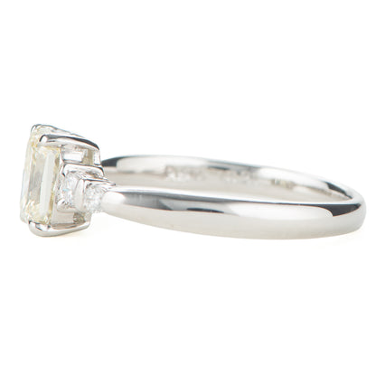 ライトイエローダイヤモンドダイヤモンド プラチナリング D: 1.021ct D: 0.11ct Light yellow VS2 Pt900 CGL