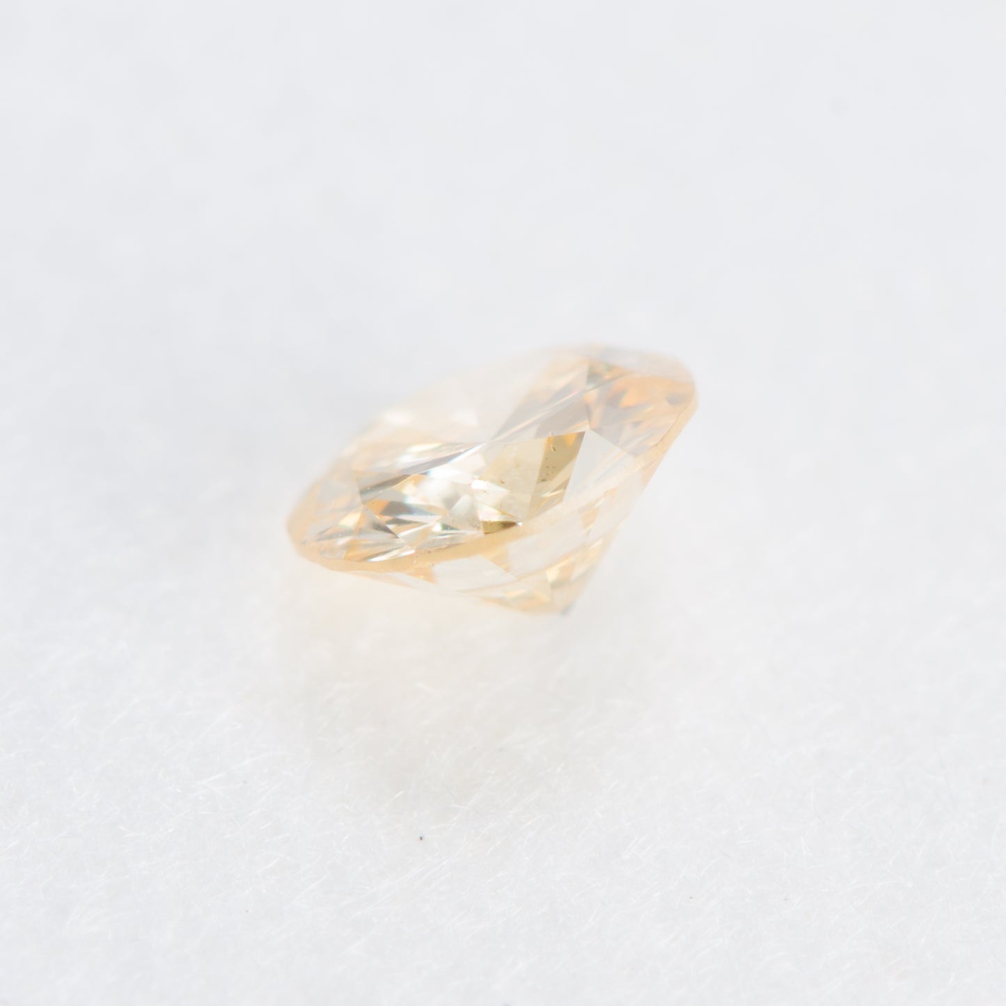 0.100ct, ファンシーライトオレンジイエローダイヤモンド, SI2, ラウンド, CGL