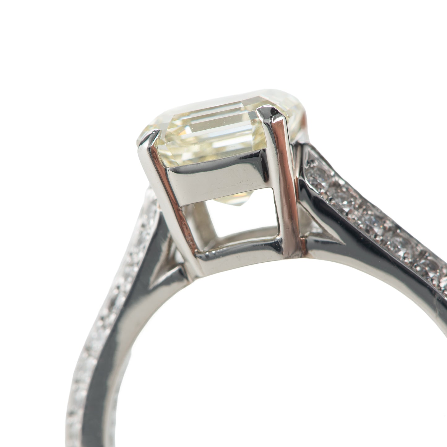 2ctスクエアカットダイヤモンド Very Light Yellow VS1 プラチナ製リング D: 2.04ct 0.46ct Pt900 GIA