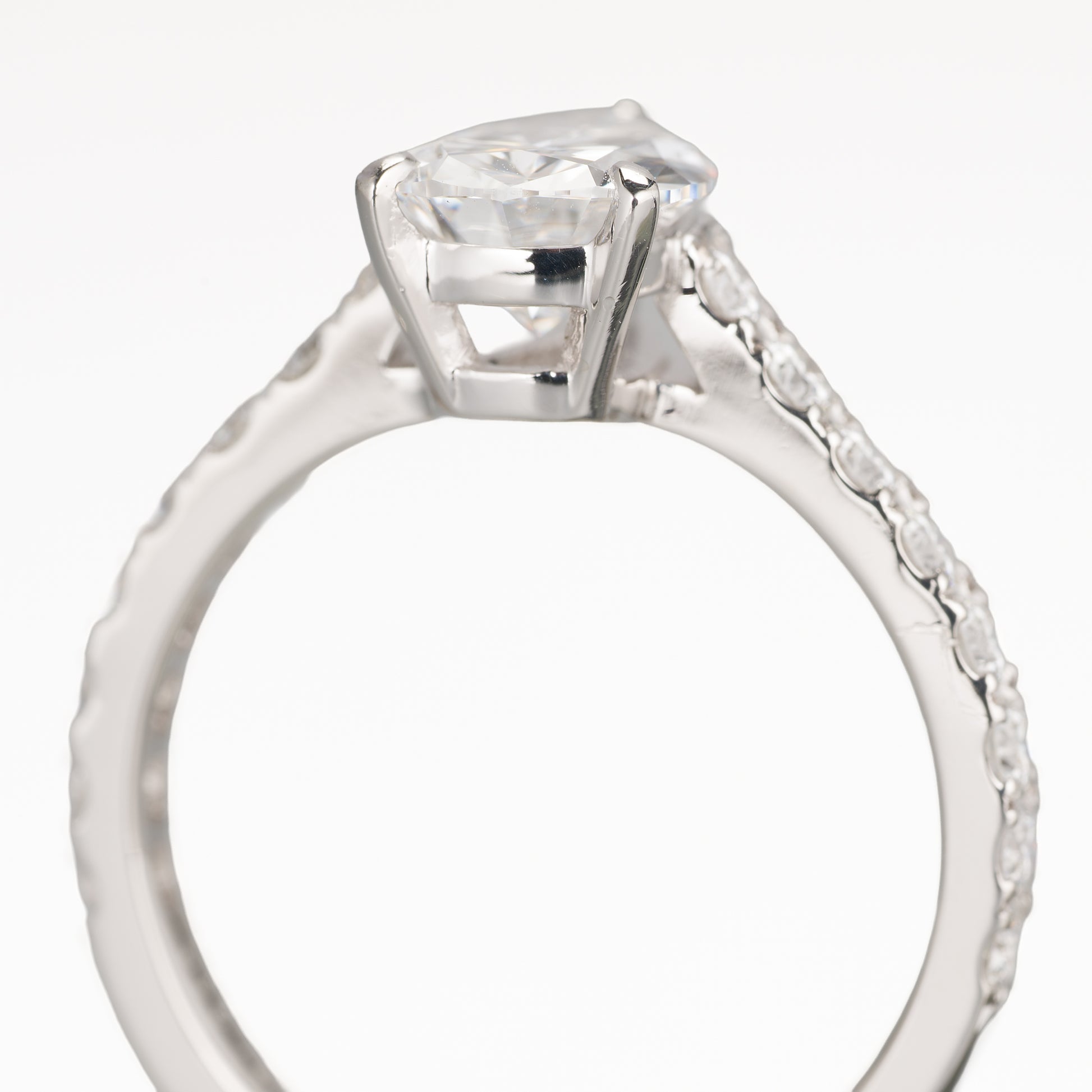 ZUISHO | ペアシェイプ ダイヤモンド 1.73ct Dカラー IF GIA鑑定書付 プラチナ950 リング ダイヤモンド 0.52ct F+ VS+ H&C