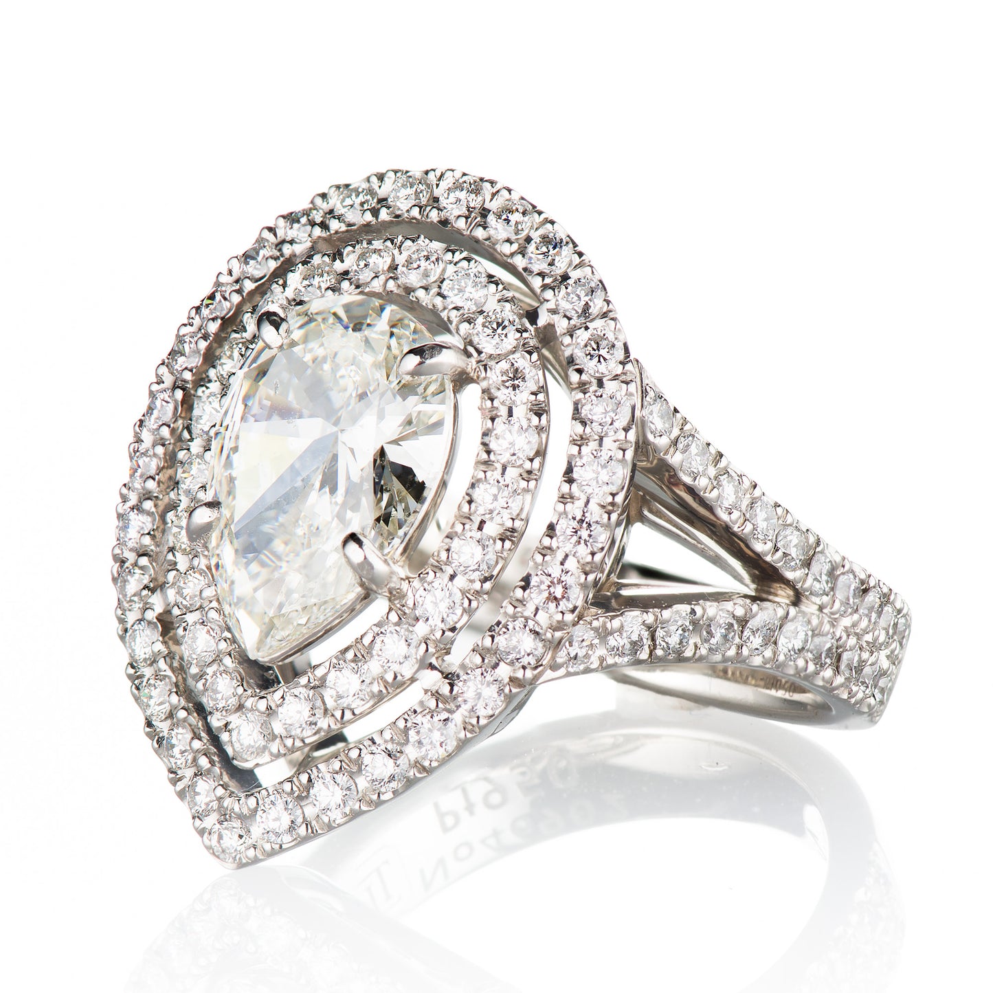 2.11ct I SI1 ペアシェイプダイヤモンダブルハローリング(2.11ct I SI1 / 1.12 GIA)