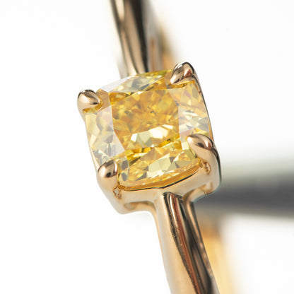 0.50ct ジミーイエローダイヤモンド ファンシービビッドイエローダイヤモンドリング 0.50ct SI1 GIA Zimmi yellow Fancy vivid yellow diamonds