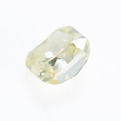 0.66ct, ファンシーインテンスイエローダイヤモンドラディアンカット Fancy Intense Yellow, SI2, GIA