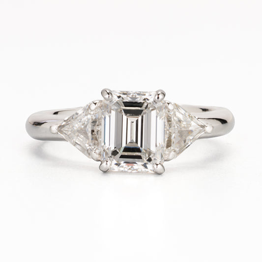 スリーストーン Fカラー インターナリーフローレス　ダイヤモンド プラチナリング D: 1.59ct 0.70ct Pt950