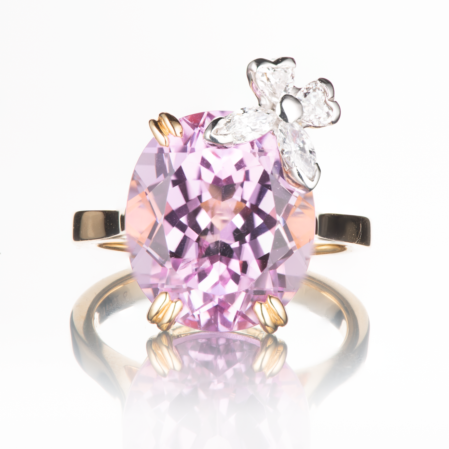 9.7ct クンツァイトイエローゴールドリング (K:9.72ct D:0.32ct K18YG)