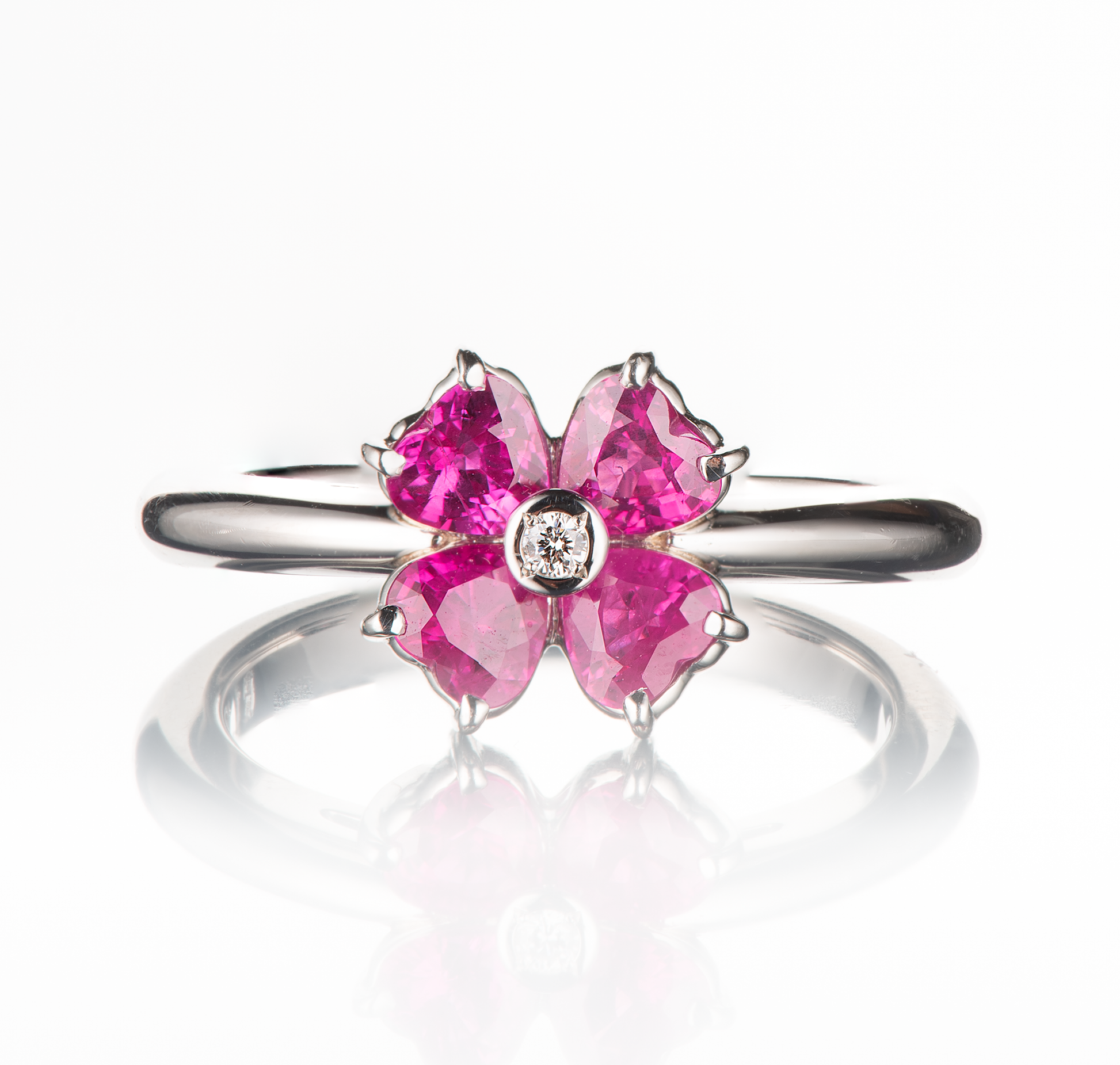 ルビーフラワーリング PT950 R:1.1CT D:0.01CT プラチナイエローゴールド製