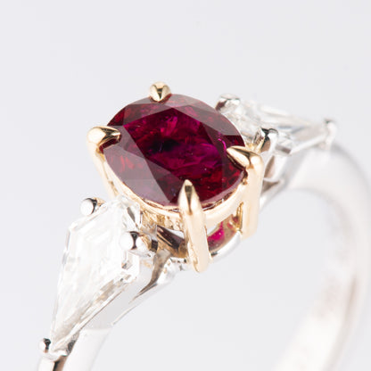 クラシックリング　ビルマ産1ctピジョンブラッド　オーバルカット ルビーリング プラチナ950リング　写真4