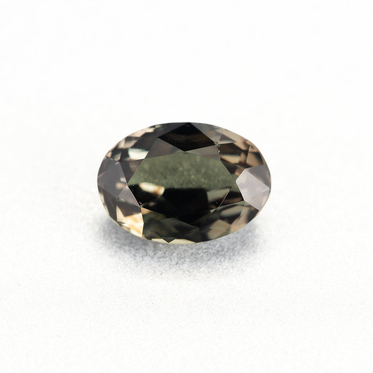 アレキサンドライトルース 0.55ct スリランカ産 正面画像
