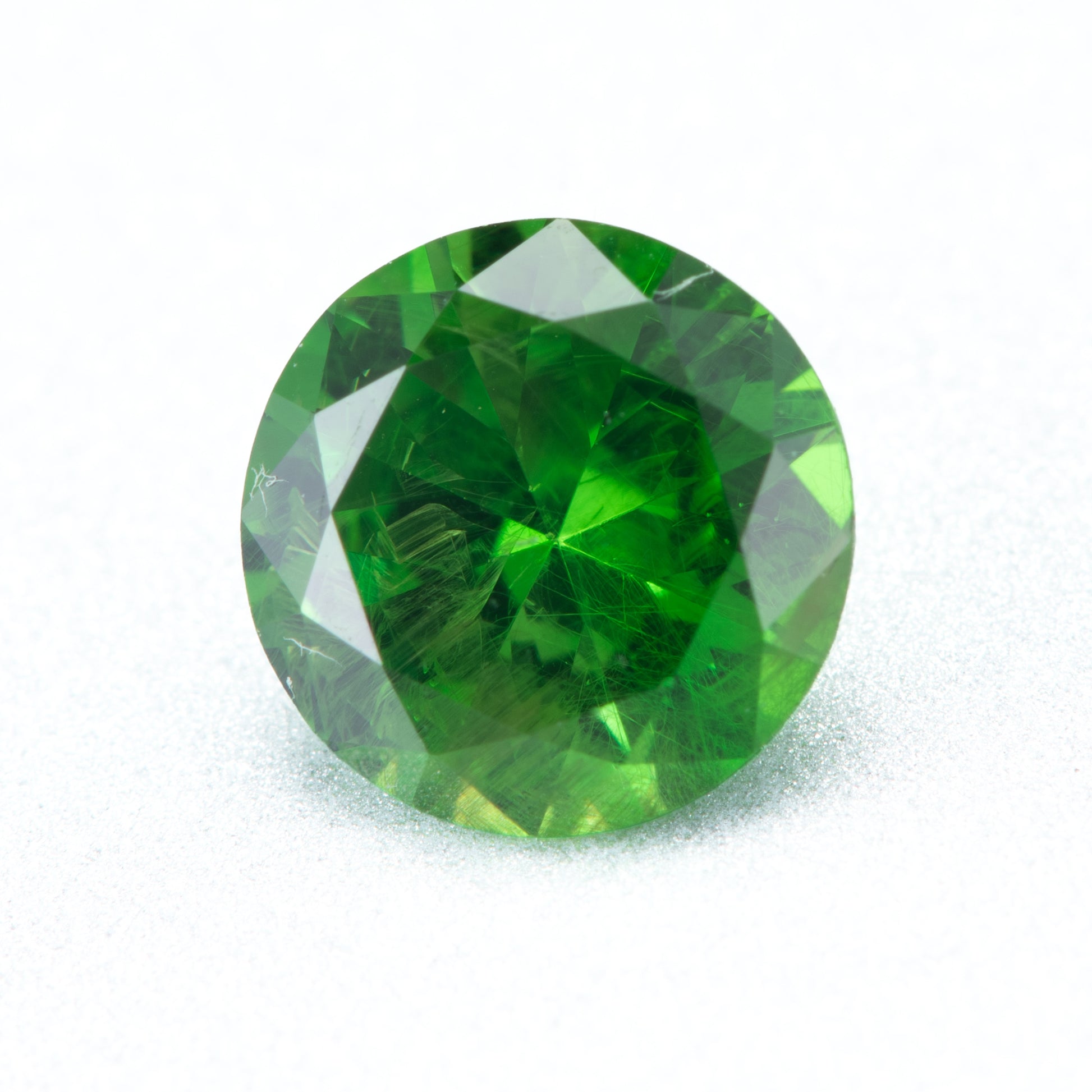 0.76ct, デマントイドガーネット ラウンド ルース, GIA