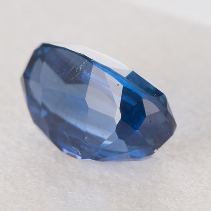 1.91ct, 非加熱ブルーサファイア オーバルシェイプ ルース, GIA