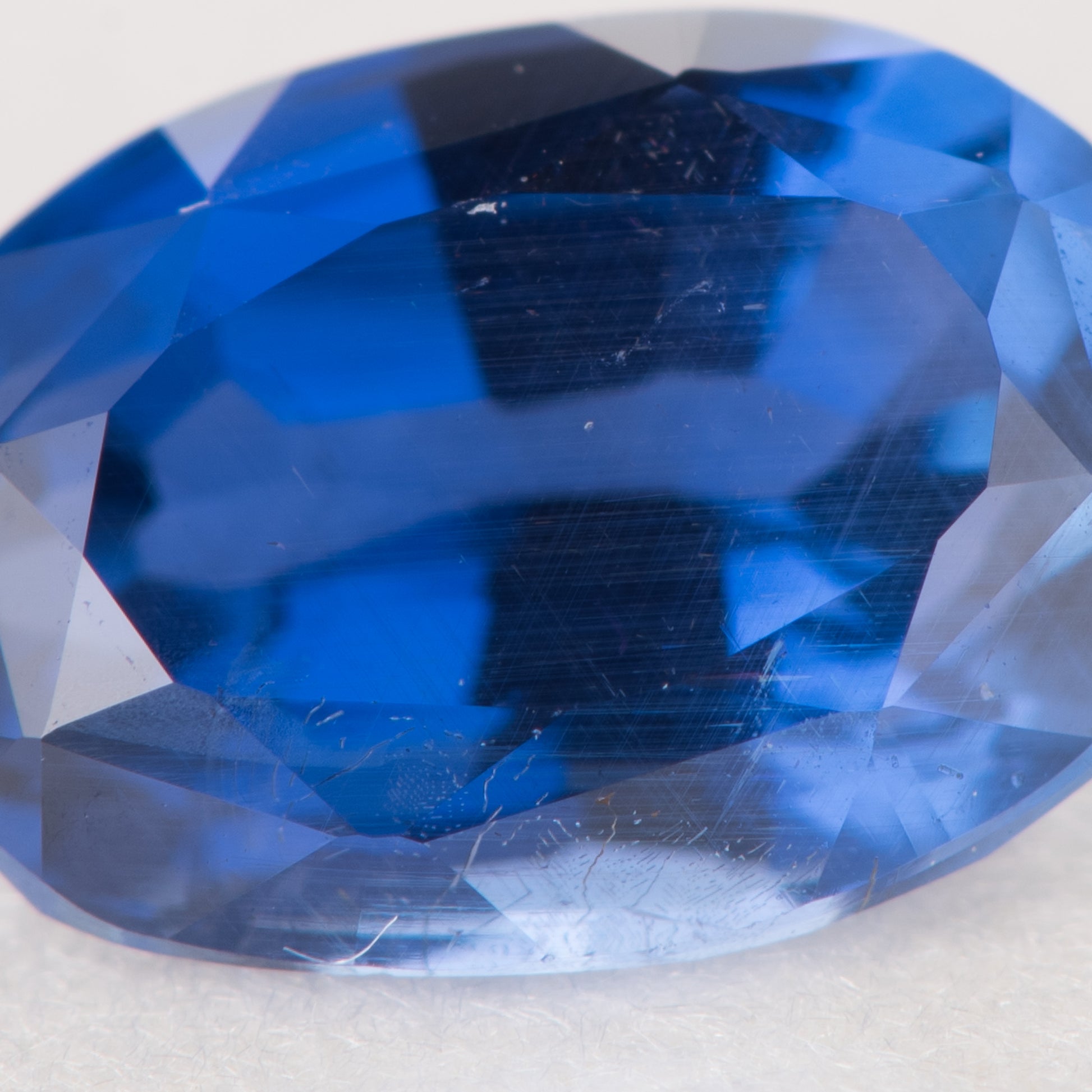 1.91ct, 非加熱ブルーサファイア オーバルシェイプ ルース, GIA