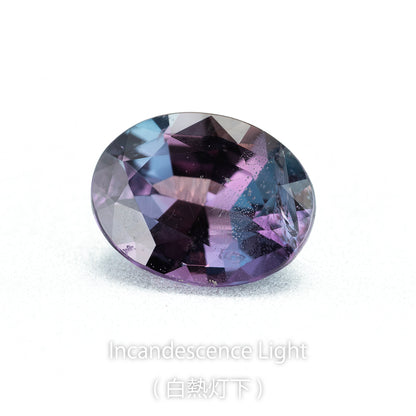 アレキサンドライト 0.78ct 白熱灯下でのカラーチェンジ
