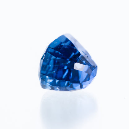 2.09ct, 非加熱ブルーサファイア オーバルシェイプ ルース, GIA