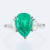 スリーストーン エメラルドxダイヤモンド プラチナリング E: 2.46 ct D: 0.71ct Pt900