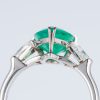 スリーストーン エメラルドxダイヤモンド プラチナリング E: 2.46 ct D: 0.71ct Pt900