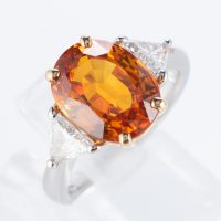 5.75ct オレンジサファイアプラチナ製トリロジーリング
